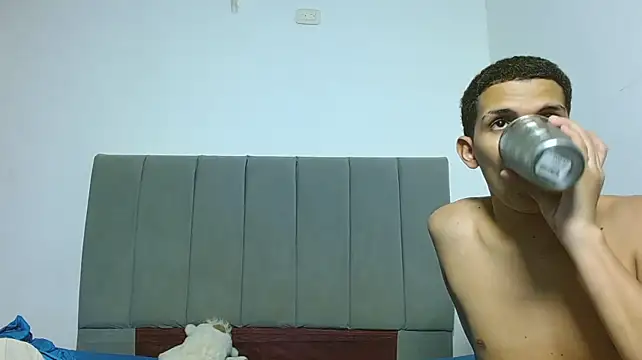 Jose_And_Daniel webcam