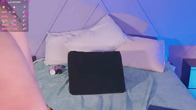 emmajohnss webcam