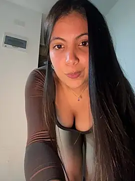 Nina_Belle webcam