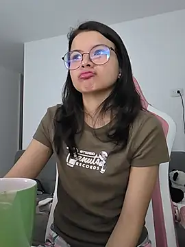 azumiichan live cam on StripChat
