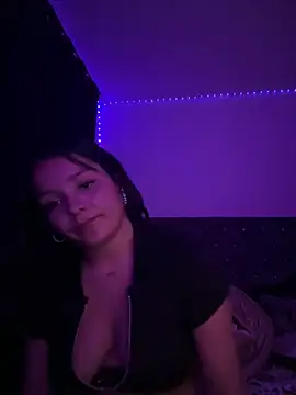Sophia081 live cam on StripChat