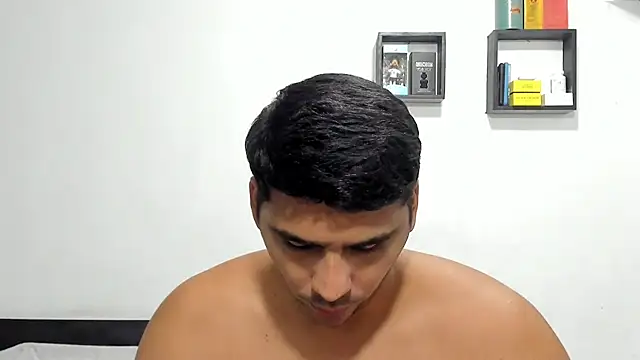Thiago_bel live cam on StripChat