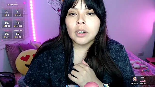 EllieMoonX webcam