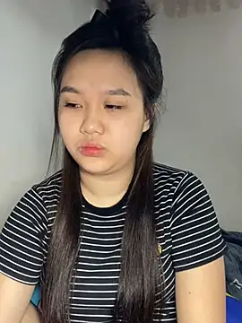 Almira6868 webcam