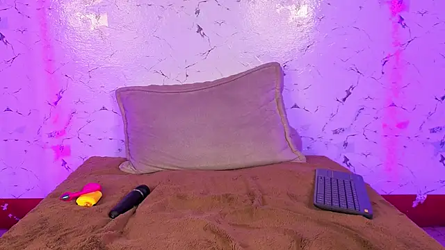andrea_miller1 webcam