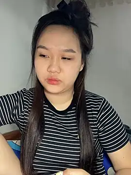 Almira6868 webcam