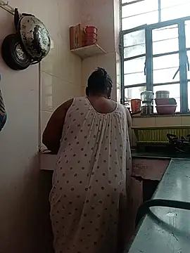 CUTE-LOVE-SWEETS live webcam
