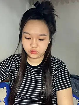 Almira6868 webcam
