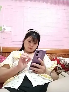 Xuka_lyss webcam