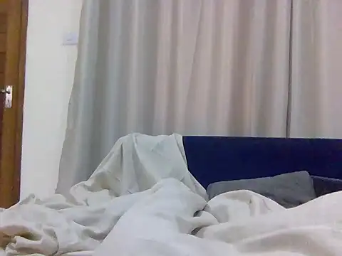 Petitesecret webcam