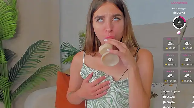 emy__angel webcam
