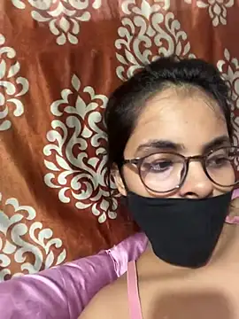 Sandhya_77 Live Webcam on Stripchat
