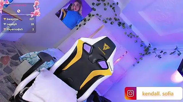 Sophiaa_doll_ webcam