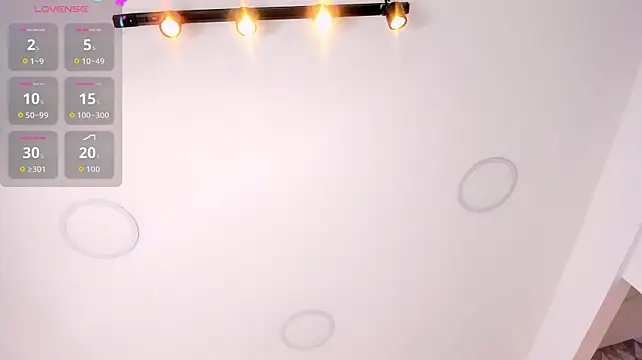 TyraKayne webcam