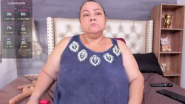 mommy_cute webcam