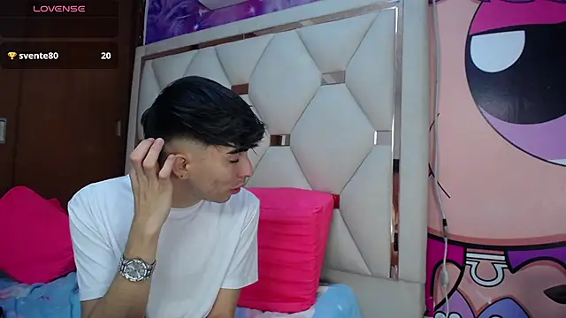 Michael_and_twinkk webcam