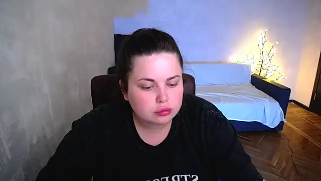 Emily_Mo webcam
