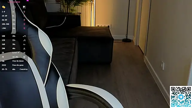 Leslie_Scott webcam