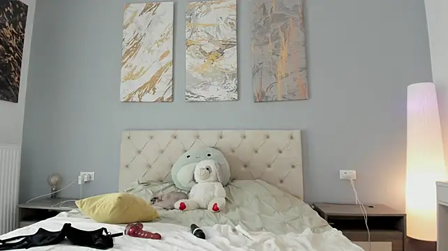 IvyTease_ webcam