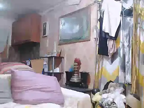 Trish_CurveCock webcam