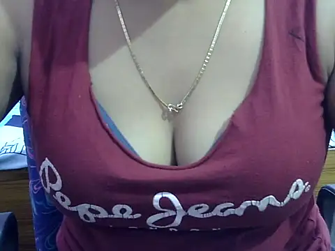 Your_wild_Dia webcam