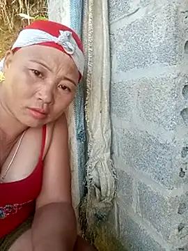 NyloveSquirt