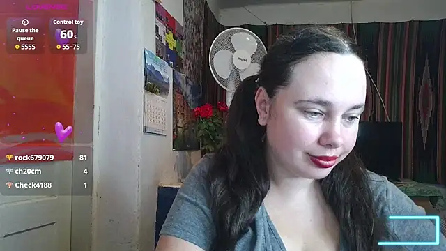 Cora_Maro webcam