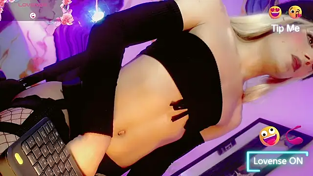 SophiaWild_ webcam
