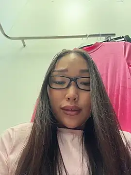 trytomakememoam webcam