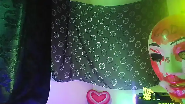 Guyst049 webcam