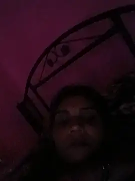 Munmun_7 webcam