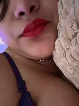 Pink_BabyDoll webcam