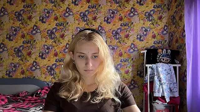 LisaBam webcam
