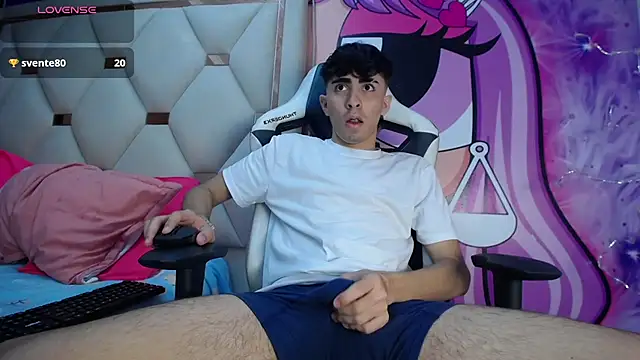 Michael_and_twinkk webcam