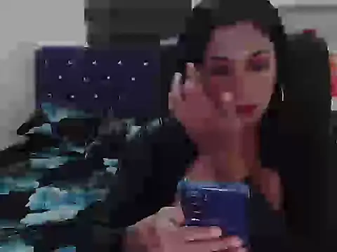 XyummyRhicax live webcam