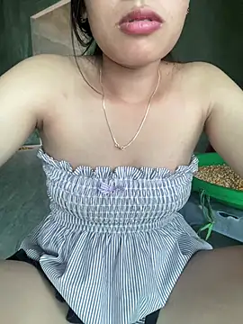 Uyen-nhu webcam