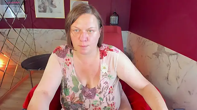 KellyPerfection webcam