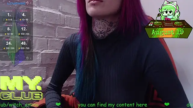 Witch_Emma webcam