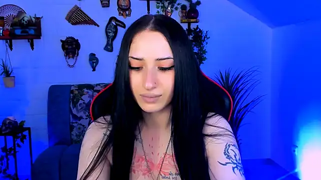 MonicaLowes webcam