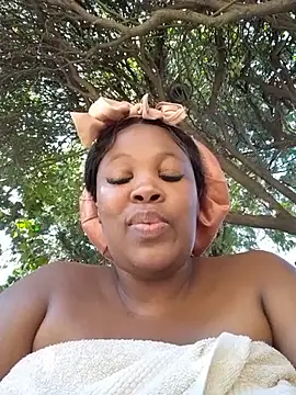 SWEETDOLLY29XX webcam
