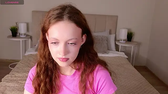 SallyPinkman webcam