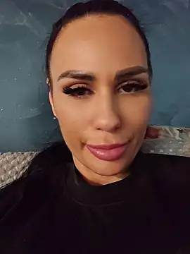 KatiaDivine webcam