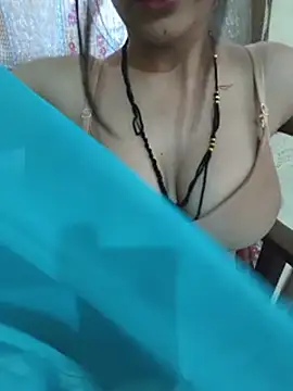 Hot_rashika_ live cam on StripChat