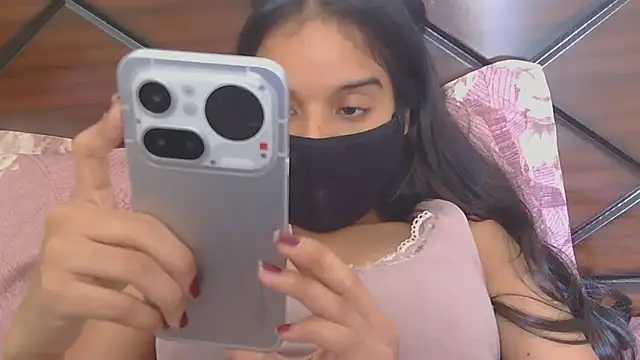 Sugar_mommy98 live cam on StripChat