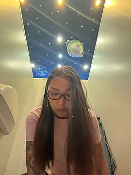 trytomakememoam webcam