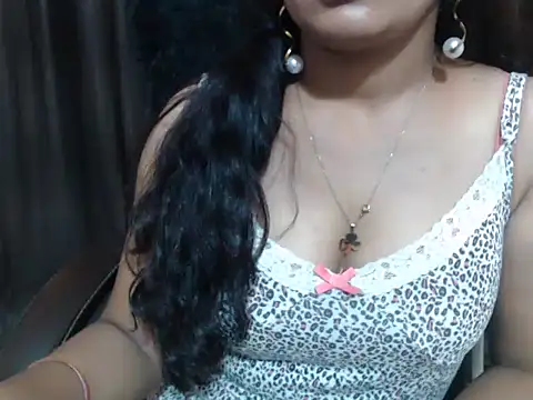 Kudi_Kiyara webcam