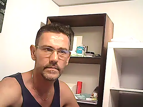 mastercharisma35 live cam on StripChat