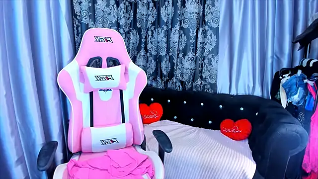 KamilaFoxy