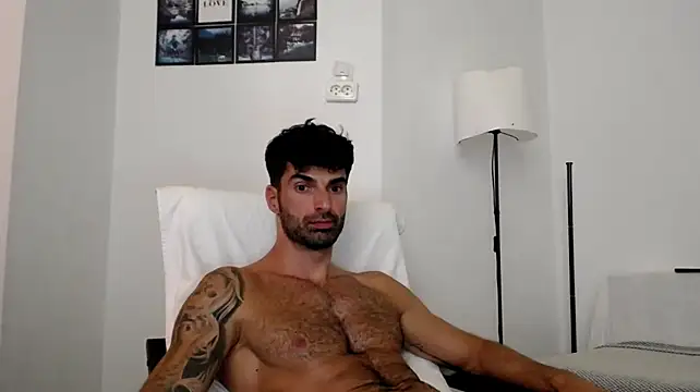 Verycutex live cam on StripChat