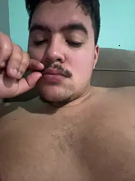 Zbear18 live sex cam